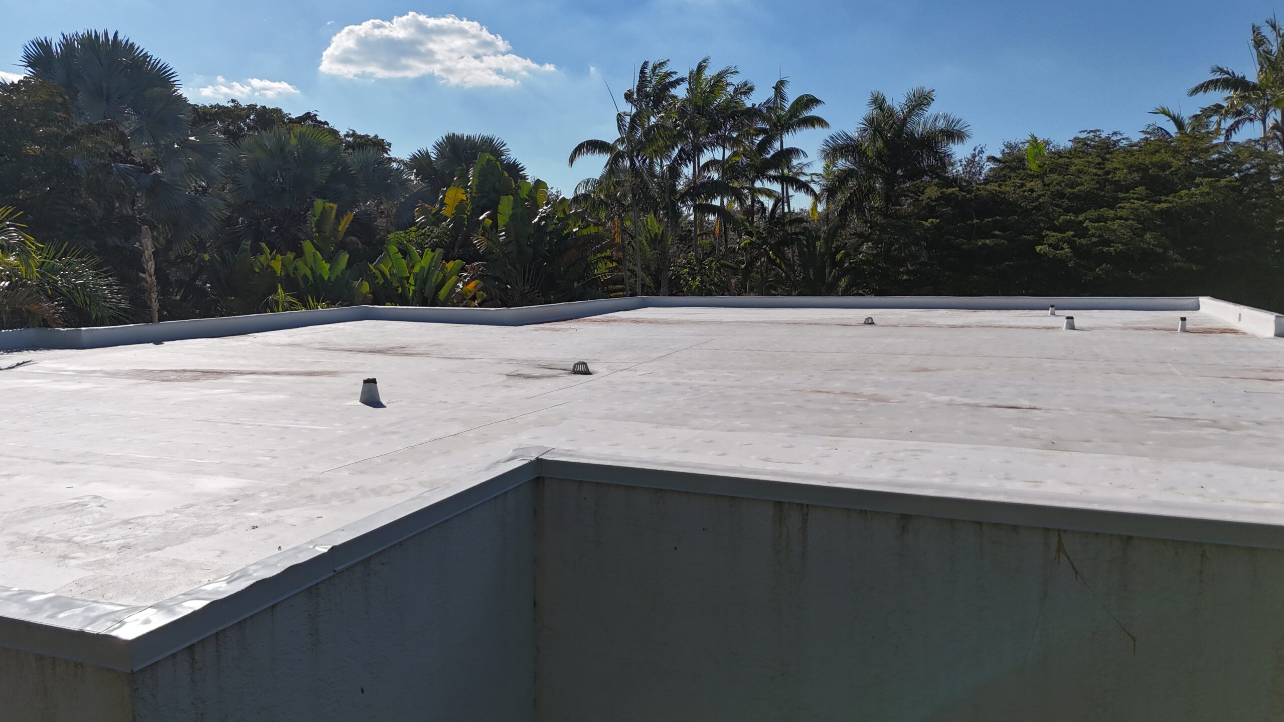 Flat roof replacement in South Florida