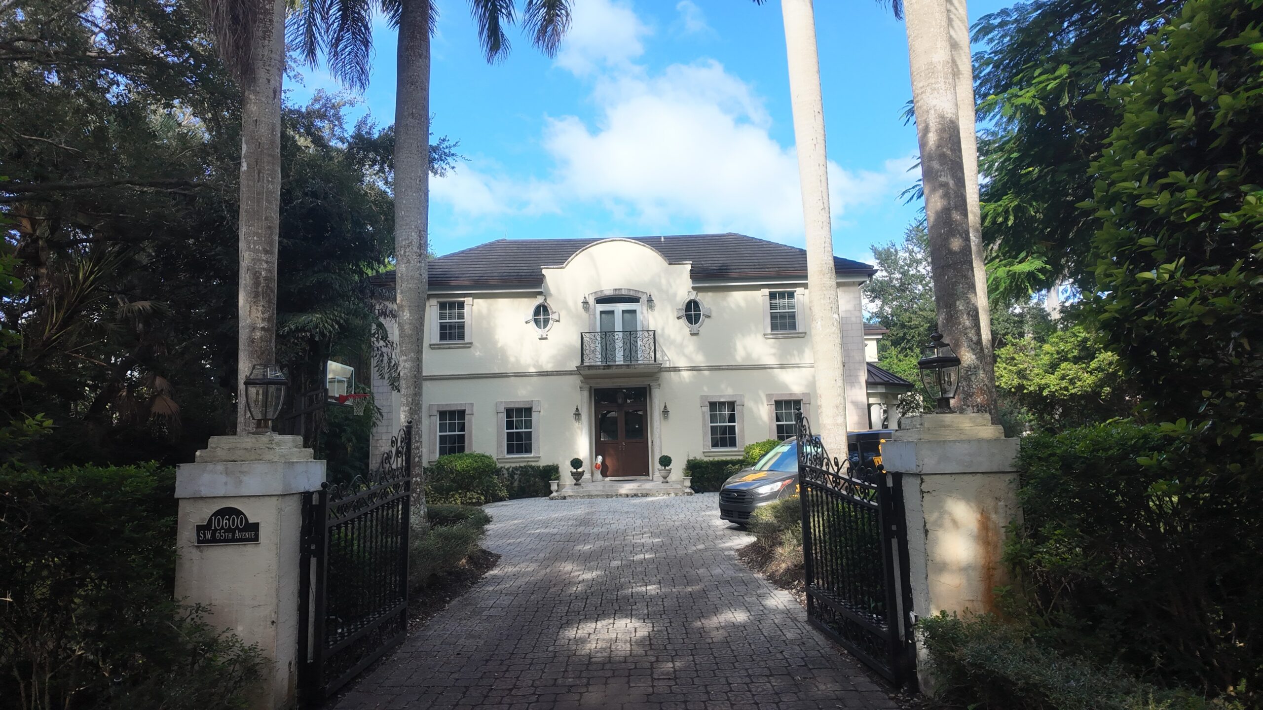 Completed home exterior in Pinecrest by Bigfoot Windows & Roofing