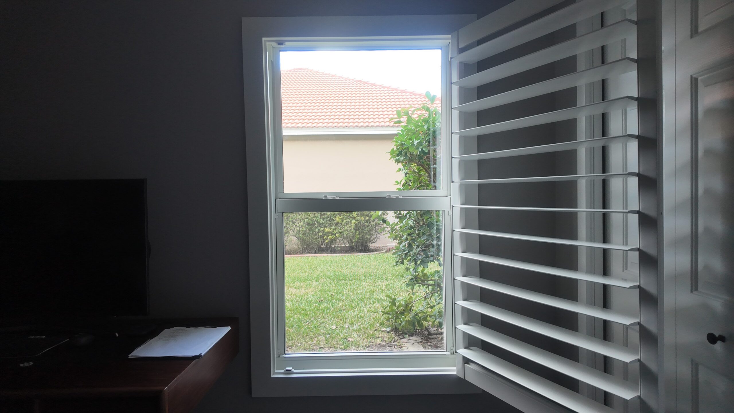 Completed impact window installation in Tampa by Bigfoot Windows & Roofing