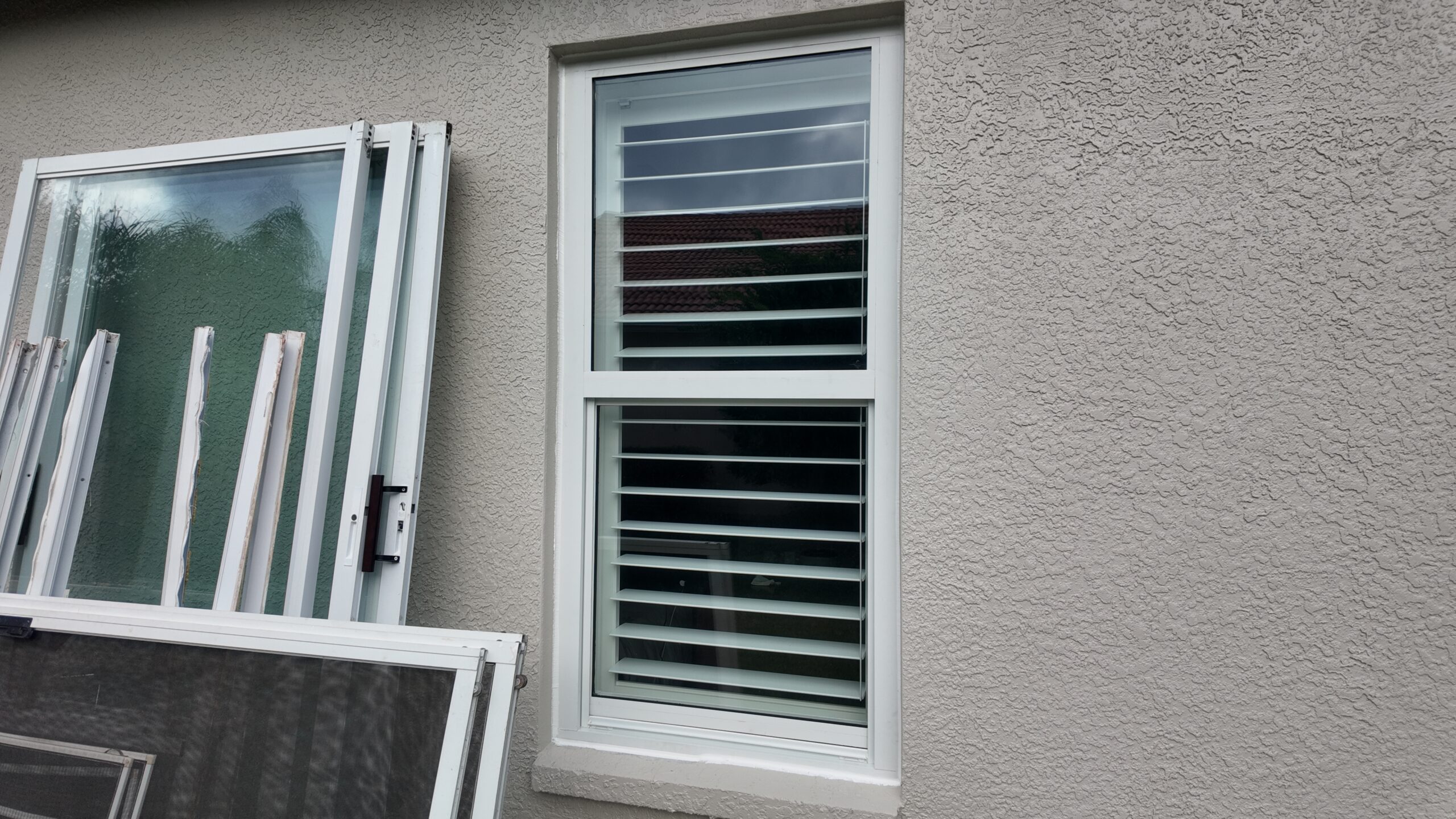 Completed impact window project in Tampa by Bigfoot Windows & Roofing