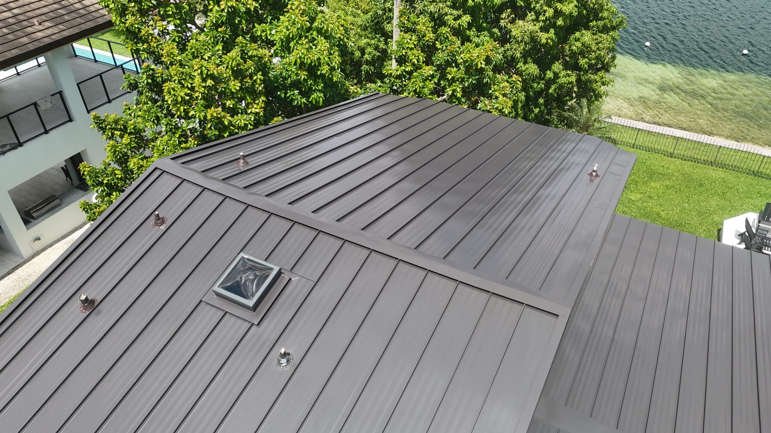 Additional aerial view of the Kendall roof