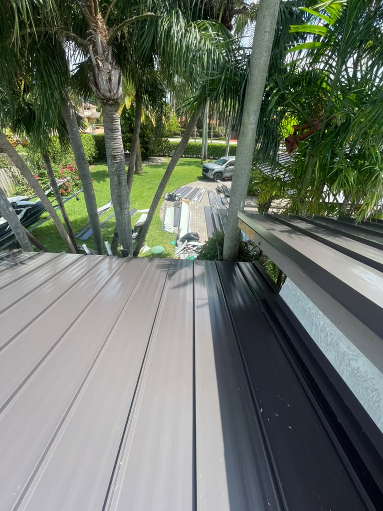 Property photograph 1 from the metal roof replacement project in Kendall